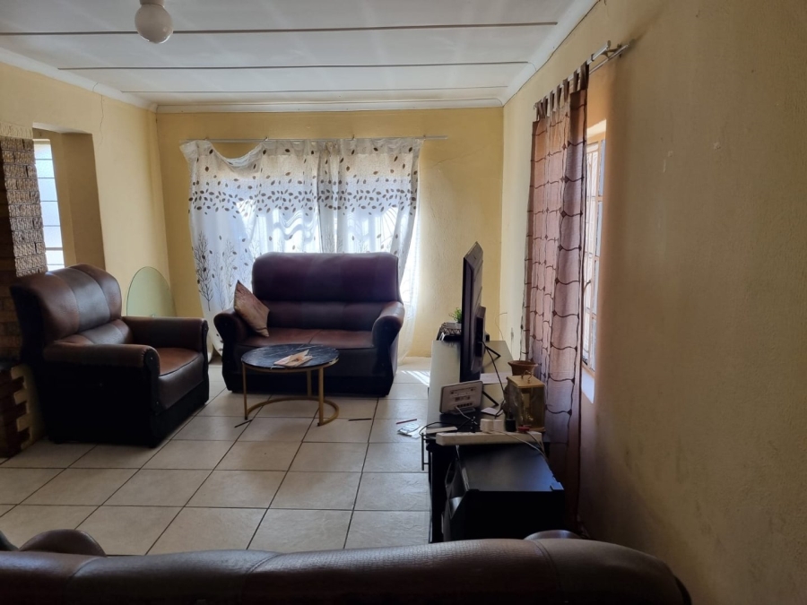 3 Bedroom Property for Sale in Heidedal Free State